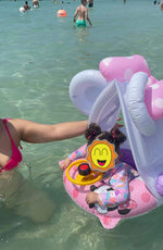 Φόρτωση εικόνας στο εργαλείο προβολής Συλλογής, Φουσκωτό Σωσίβιο Κάθισμα Mickey &amp; Minnie με Σκίαστρο – για μωρά 6 μηνών έως 4 ετών
